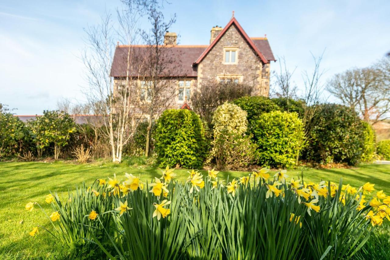 Penrhiw Priory Guest House St. Davids  Exterior photo